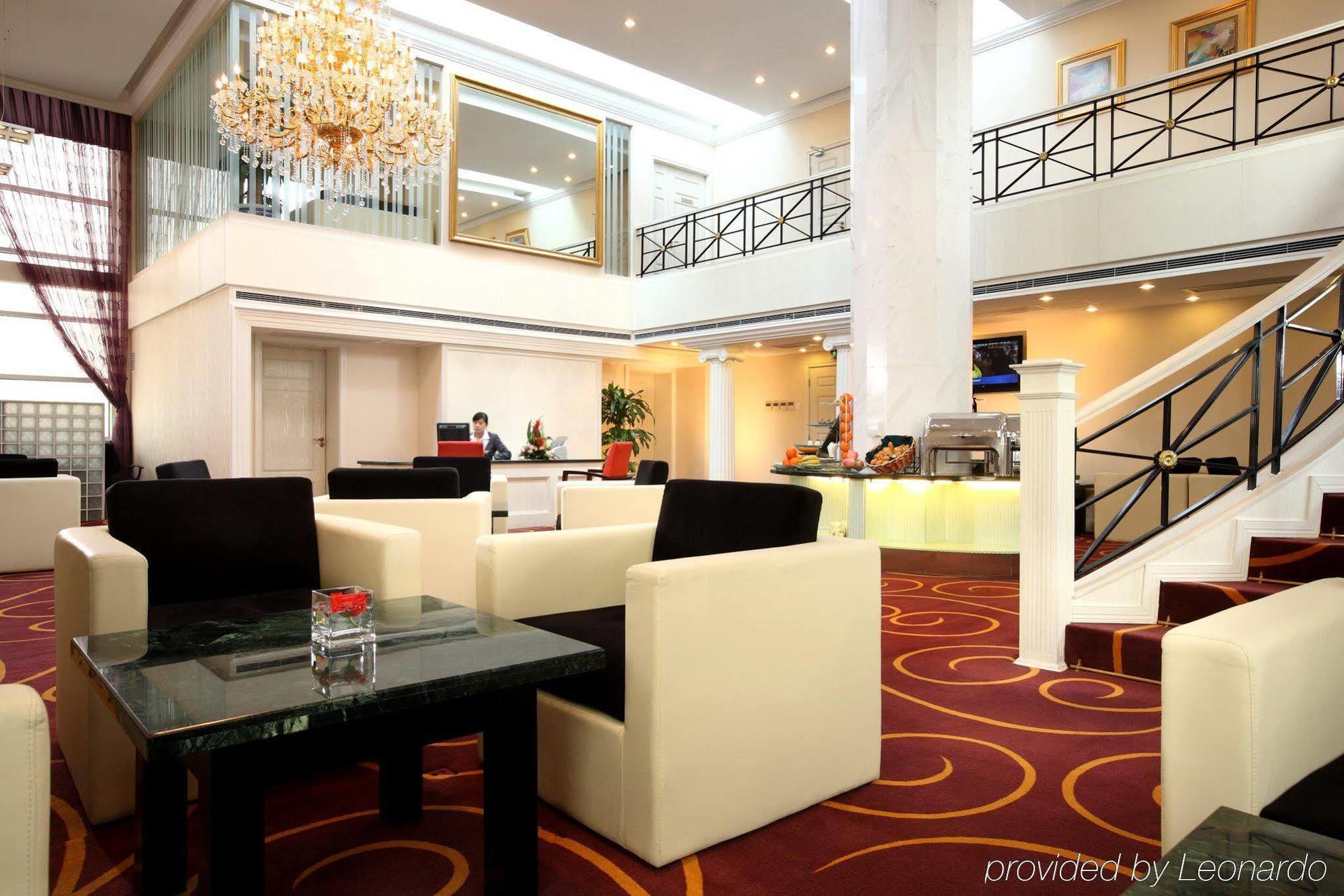 Holiday Inn Beijing Downtown Интерьер фото